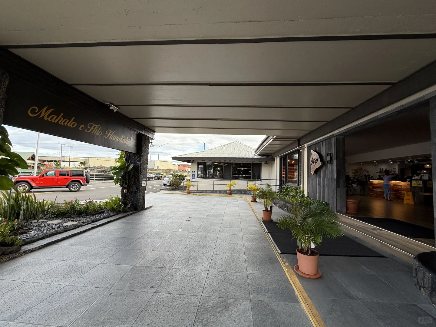 Accommodation Guide & Shopping Tips for Hawaii's Big Island & Oahu