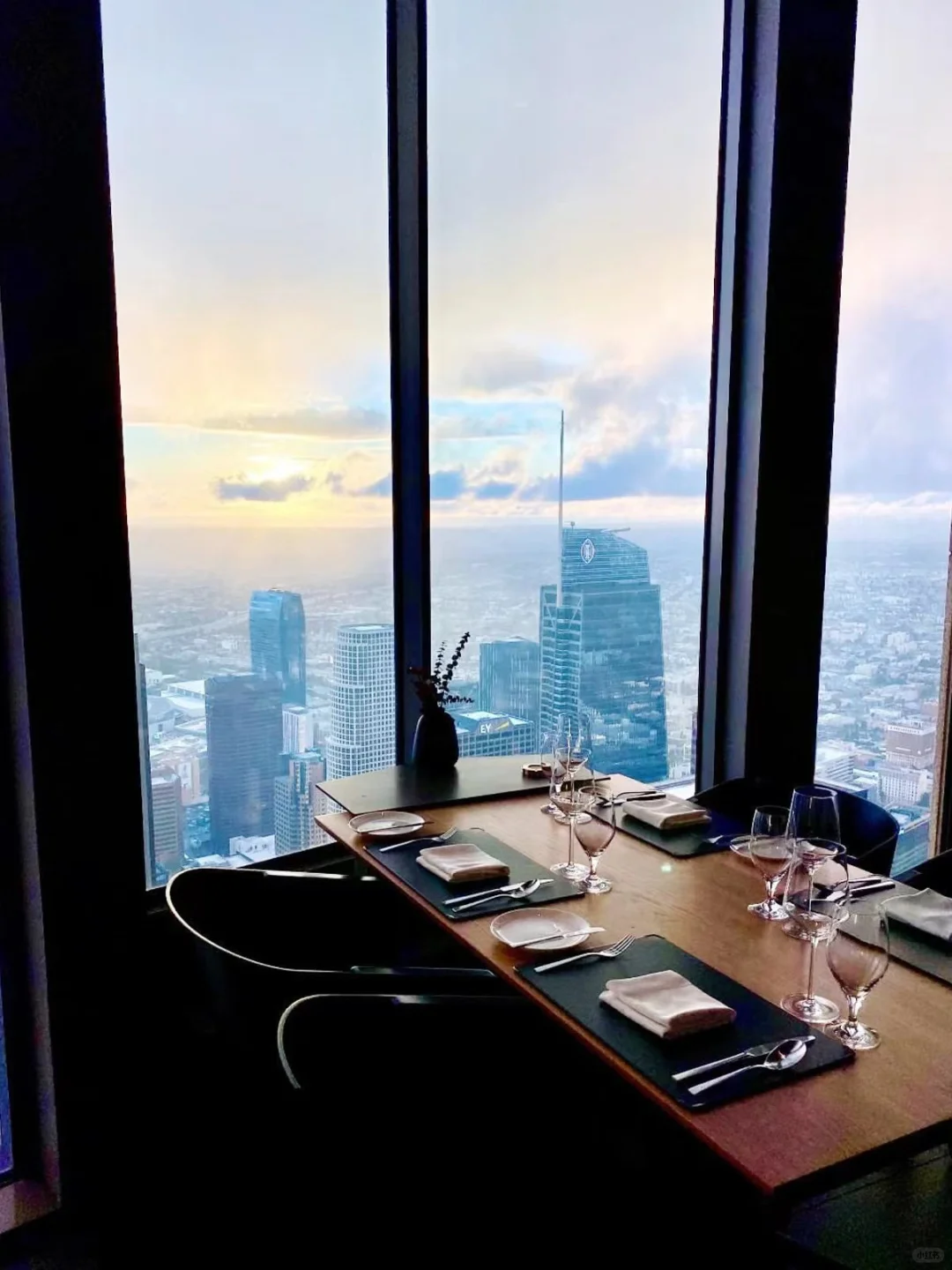 In LA, you can't miss these romantic spots! 😭