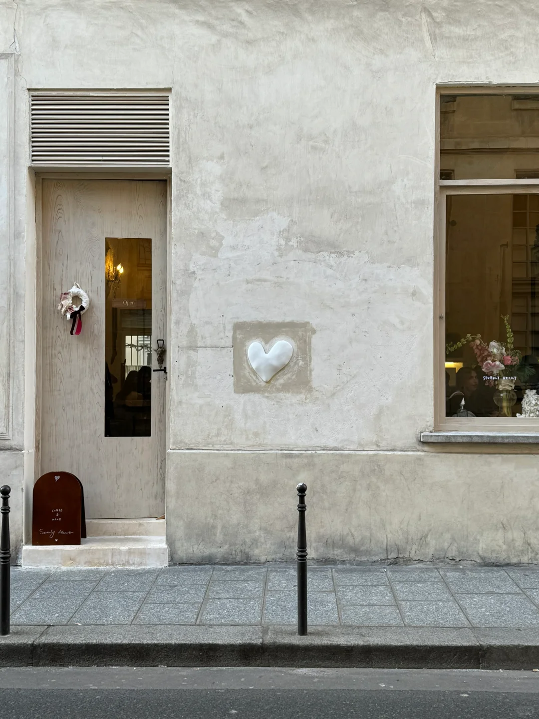 This has to be the most hyped coffee shop in Paris, right?