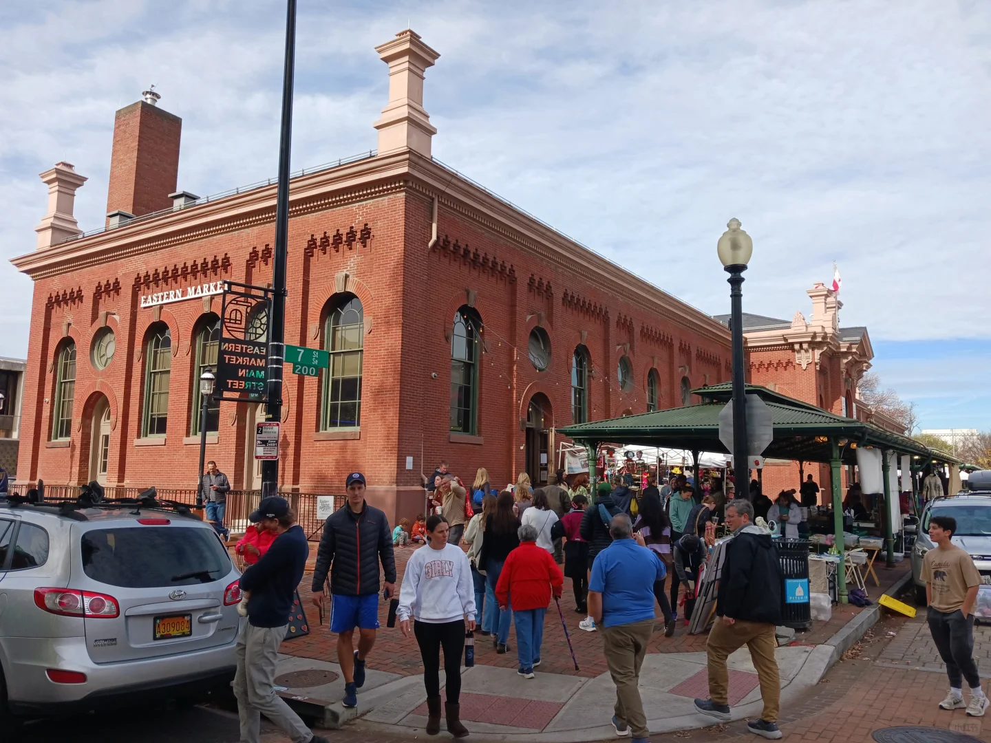 Just Go First｜Waiting an Hour for Fried Fish at a 150-Year-Old Market