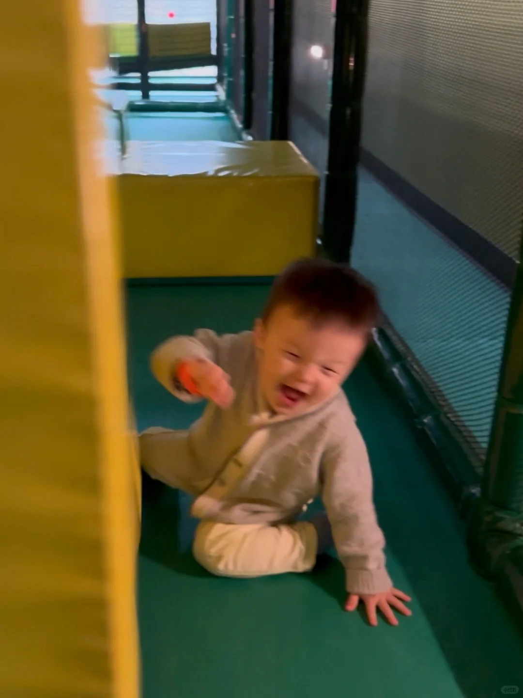 Midweek Morning Toddler Playdate at Southcenter Mall, Seattle