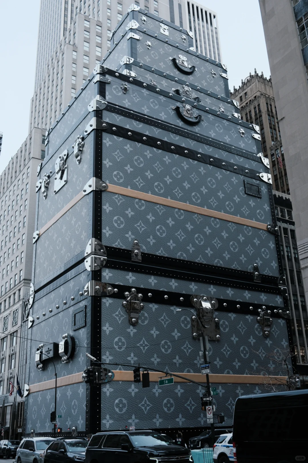 How to Explore Manhattan, New York? Welcome to the Big Apple!