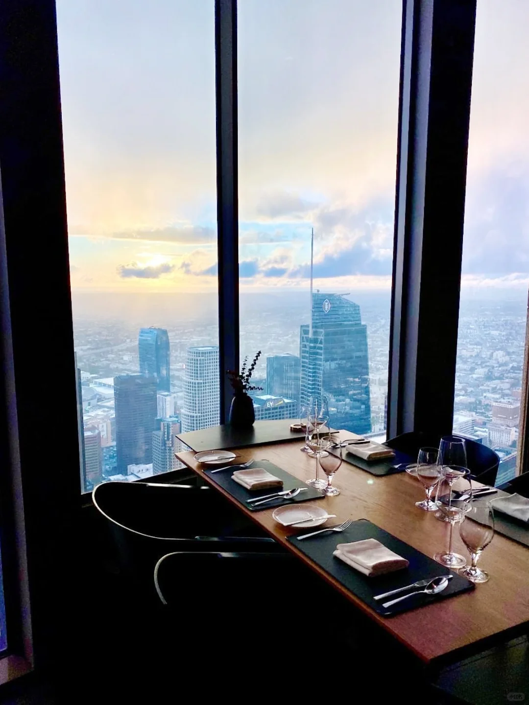 In LA, you can't miss these romantic spots! 😭