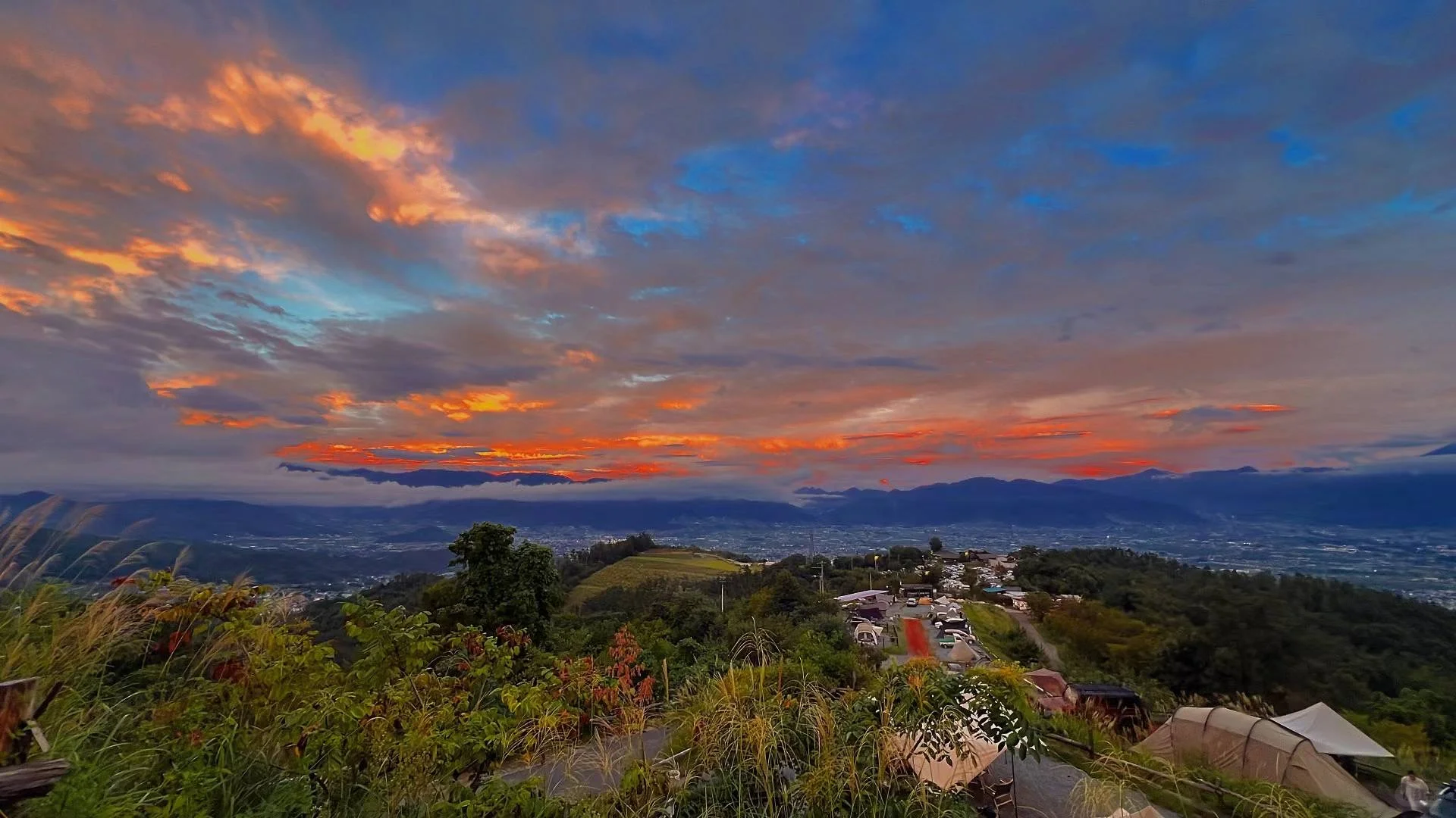 🏕️ Wobbly Camping - The Neglected Campsite