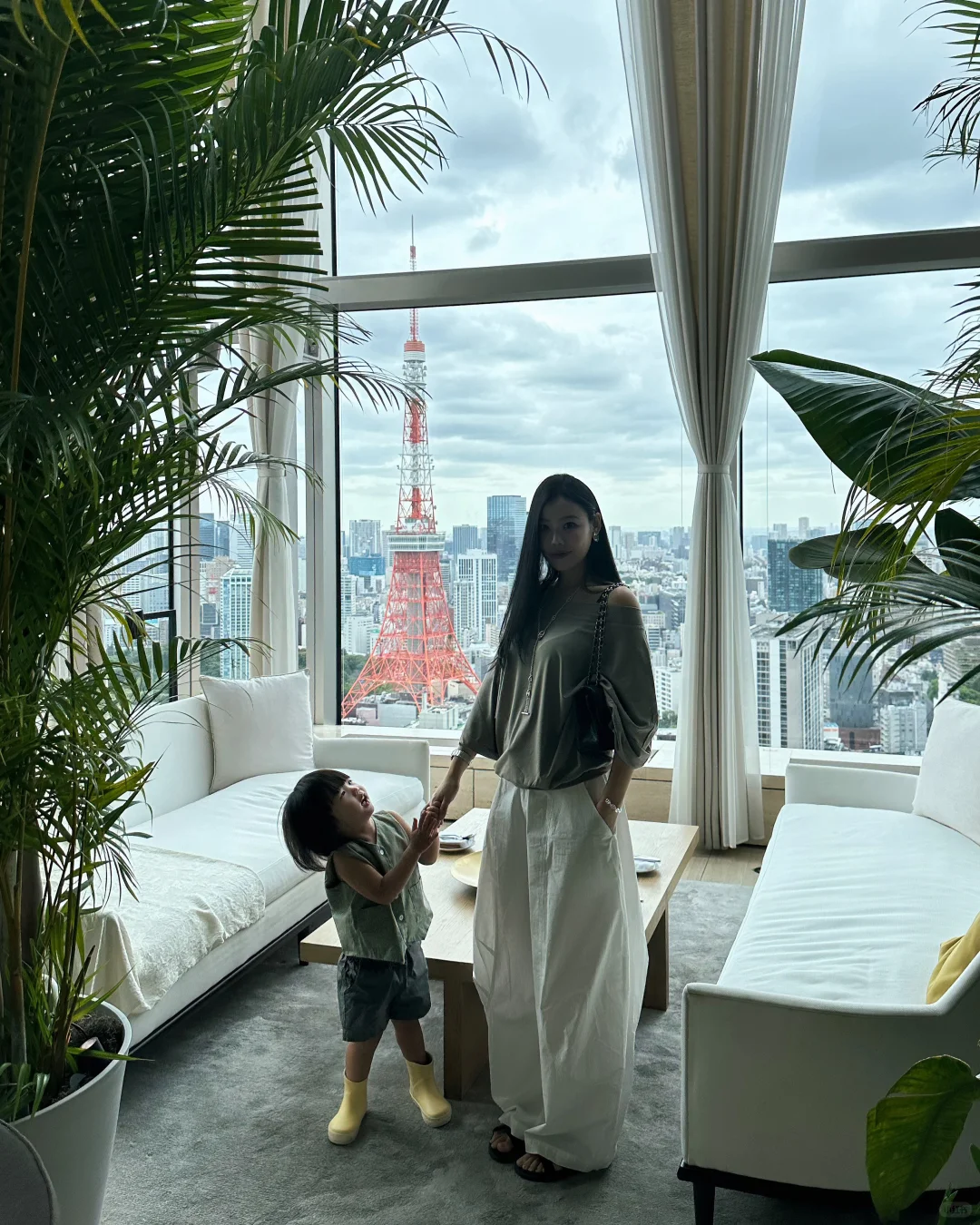 "Traveling with Kids in Tokyo: Hotel and Shopping Highlights 🗼"