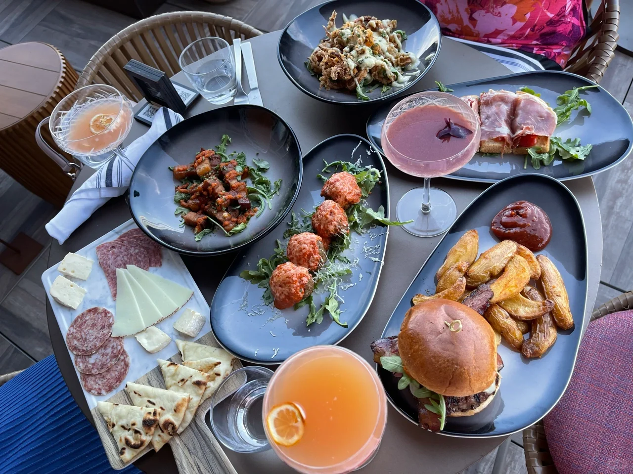 Columbus Foodie Adventure: New Rooftop Bar in Downtown