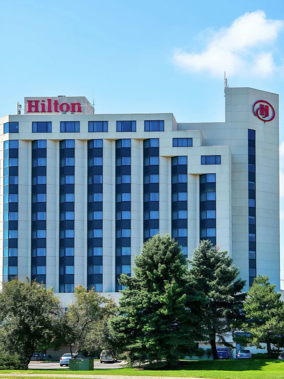 "Only Recommend This Hotel at Minneapolis Airport! Super Convenient and Incredibly Affordable!"