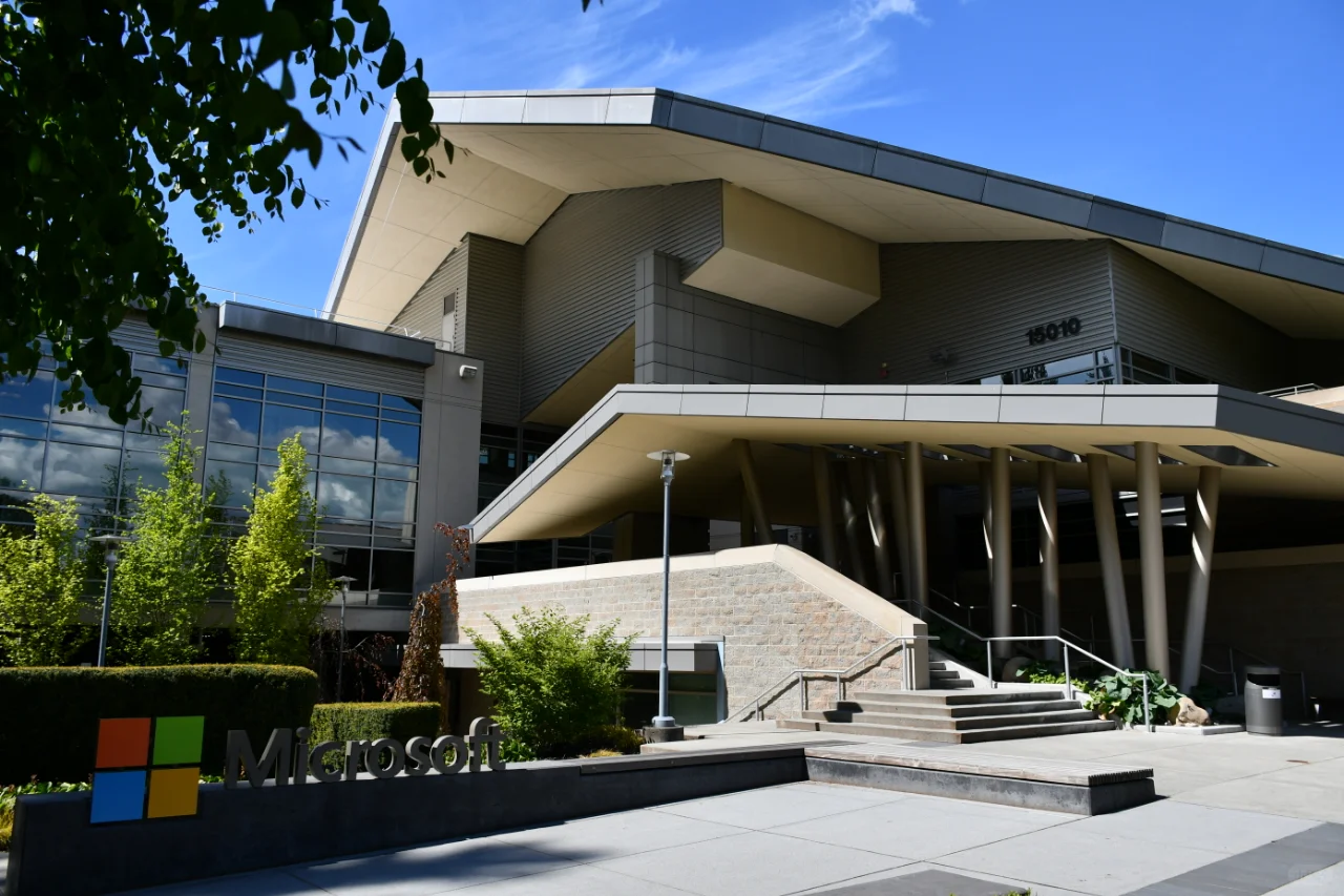 Seattle & Redmond | Hiking Adventure to Microsoft's Global HQ