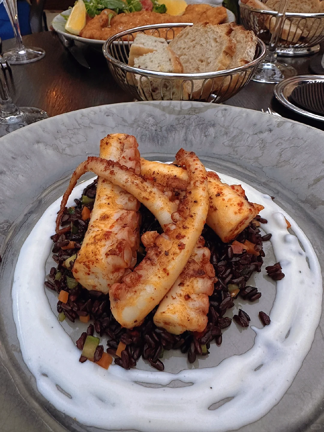 👉🏻 Paris's Latest Hidden Gem: An Un-Instagrammable Yet Amazing Italian Spot