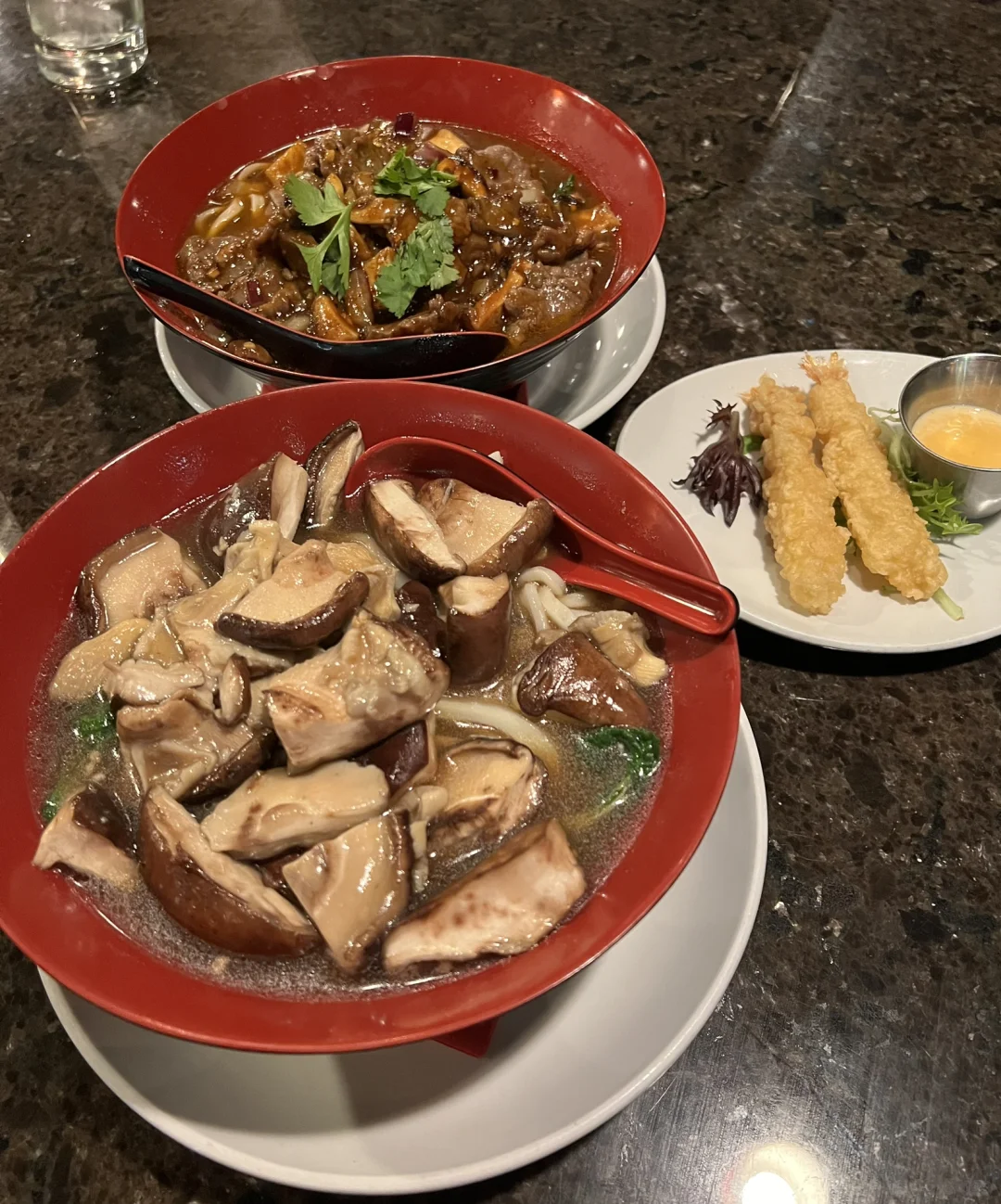 Cincinnati Chinese Cuisine: Two Great Bowls of Noodles at Shanghai on Elm