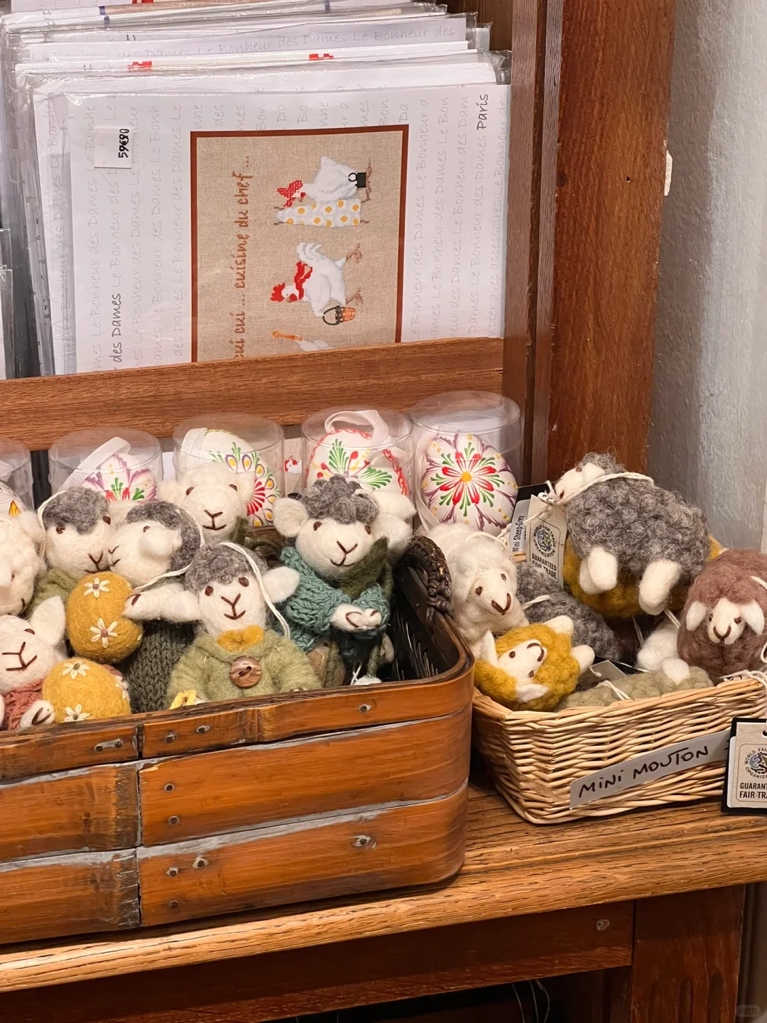 🇫🇷 Paris Retro Whimsy Boutiques 💝 Adorable Finds You'll Want to Collect All ✨