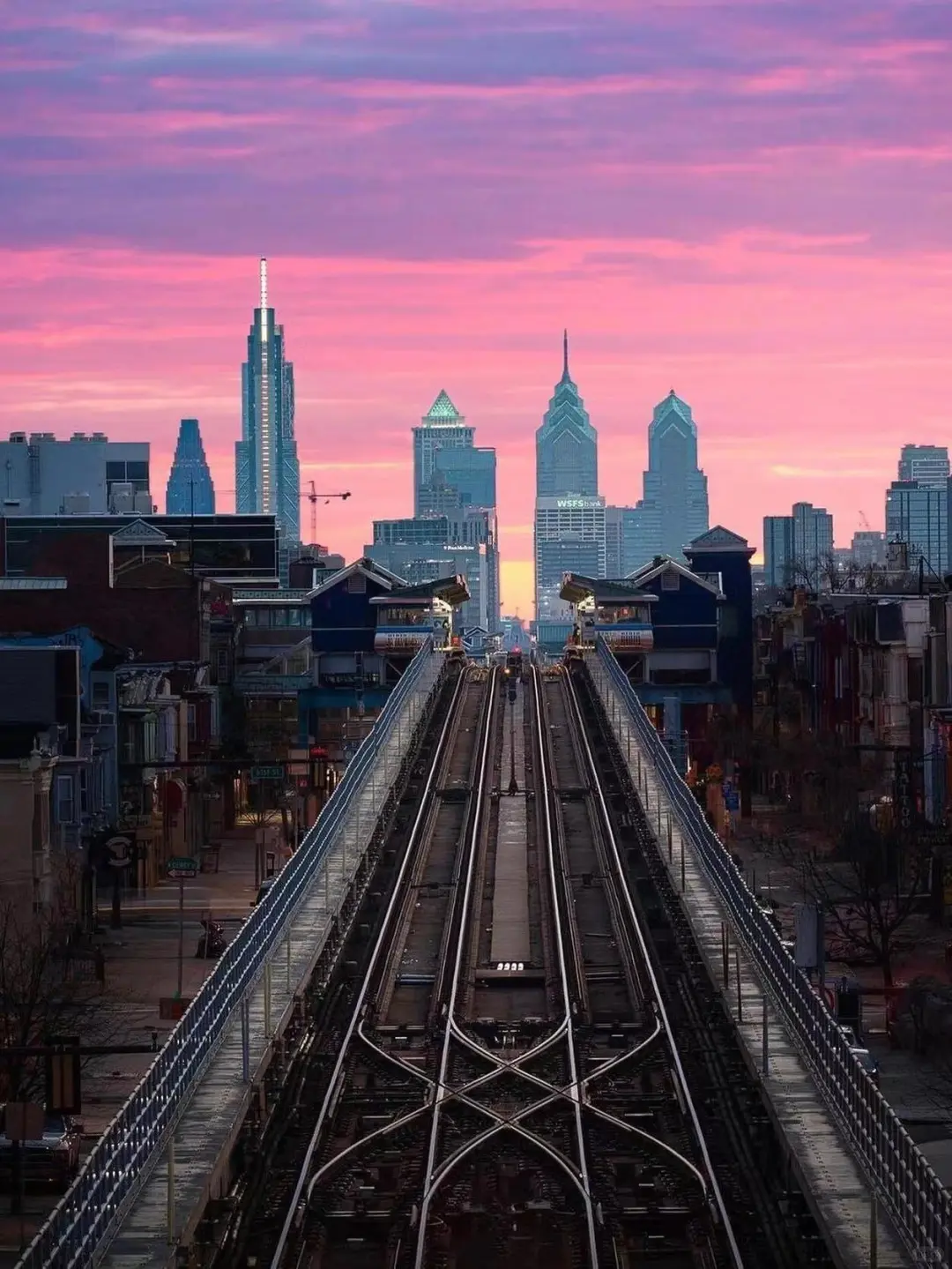 🌈 Philadelphia's Newest Accommodation Gem! Unlock Luxury Hotels in the City of Brotherly Love