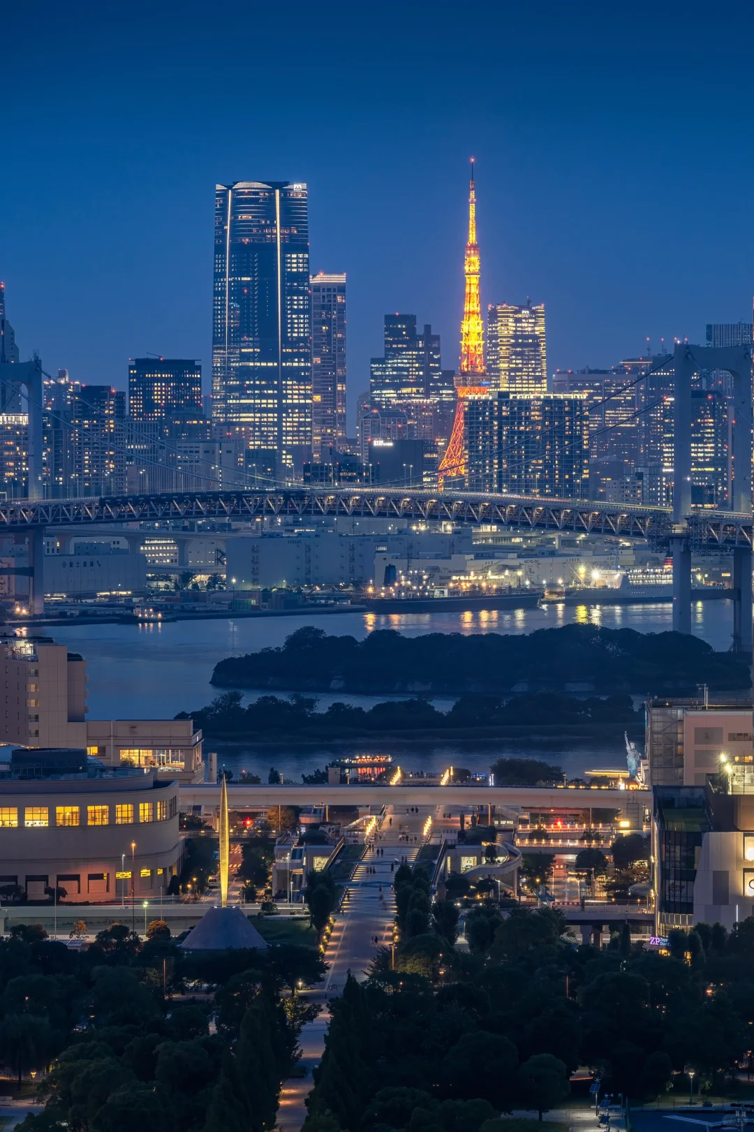 For this set of photos 🗼, I scoured every corner of Tokyo 😭