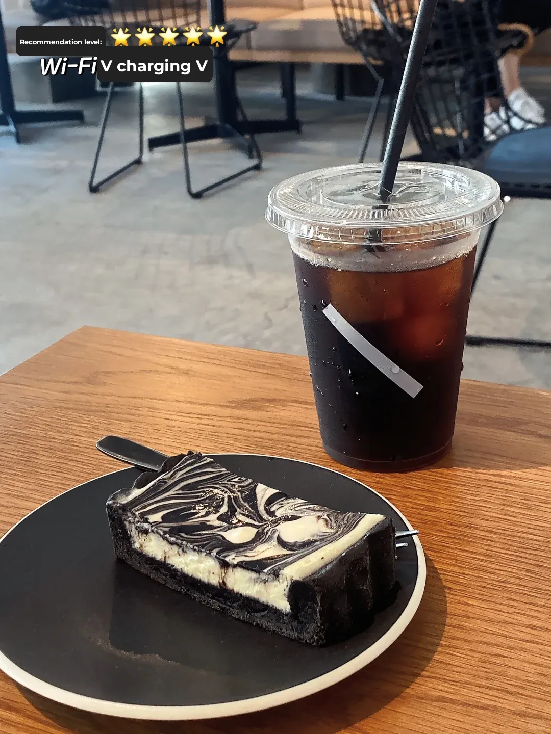 Osaka Shinsaibashi | The Ultimate Coffee Shop for Work and Study ②