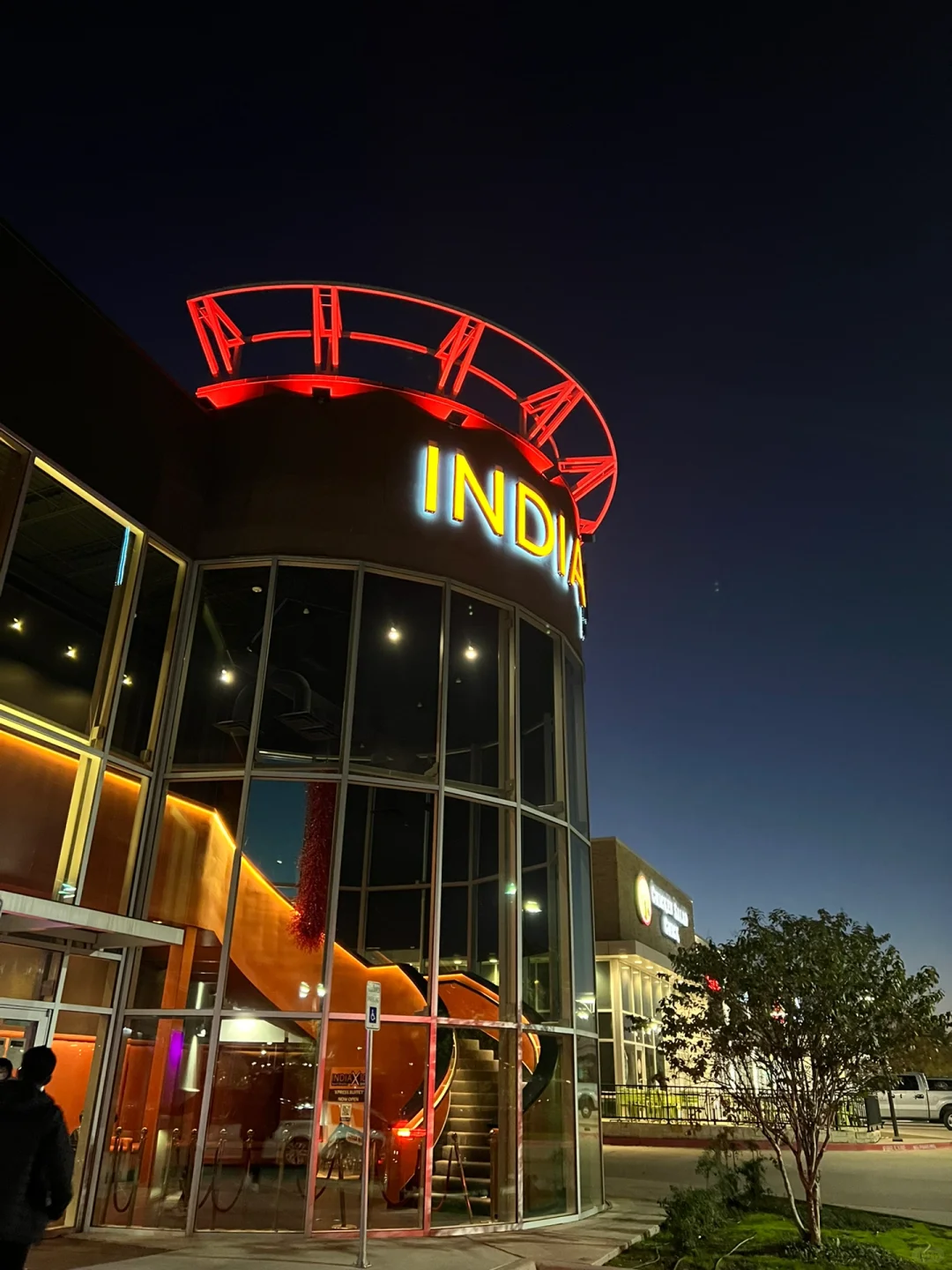 Dallas Food Exploration | Indian Buffet at INDIA 101