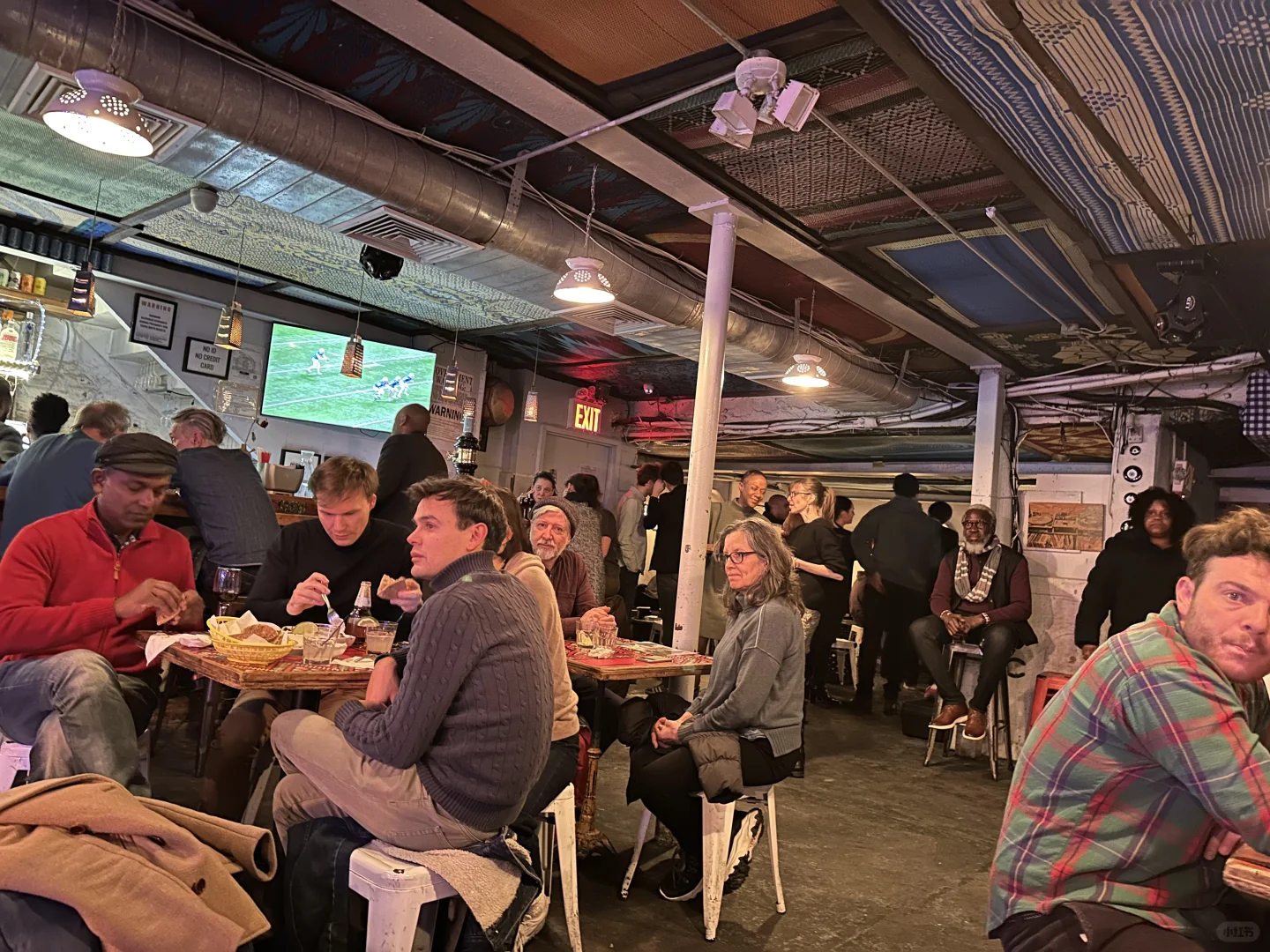 A Cozy Eatery Near the 116th Street-AC Metro Station in Salvana