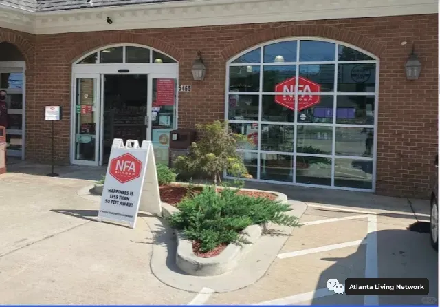 8 Hidden Gem Restaurants Tucked Away in Georgia Gas Stations!