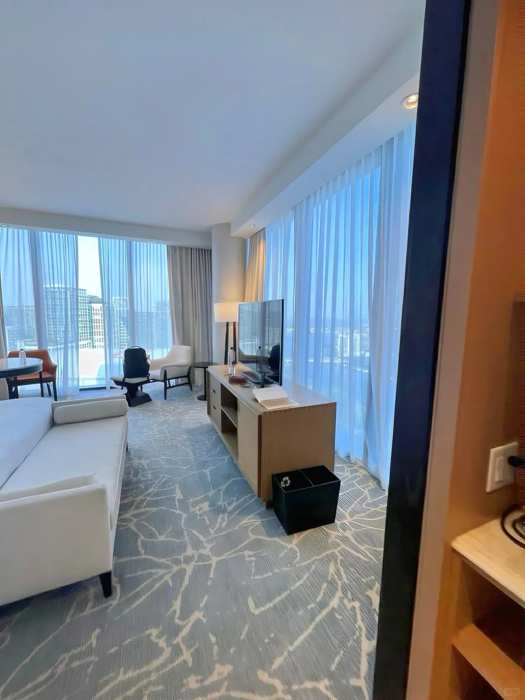 "I Found My Dream Hotel in Tampa 😭 I Could Stay Here Forever!"