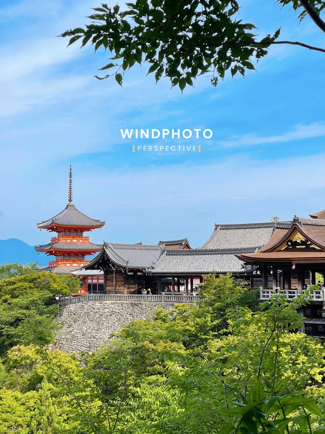 Make Sure to Plan an Early Morning Visit to Kiyomizu-dera in Kyoto 🚶‍♀️