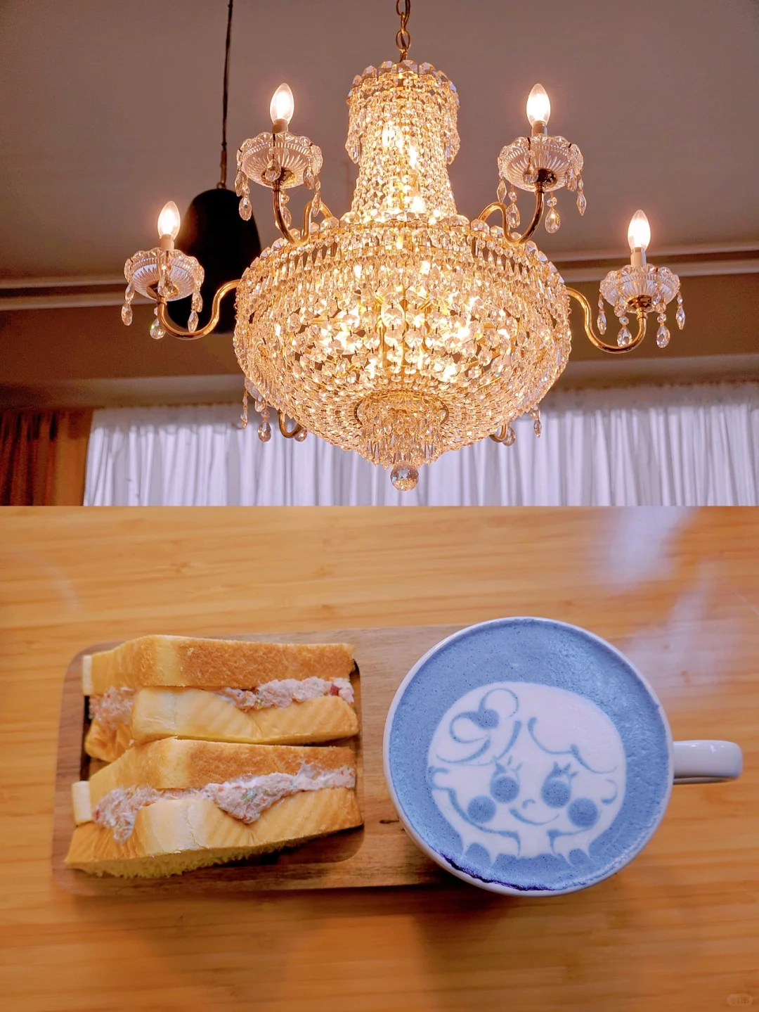 "Seattle's Leon Coffee House"