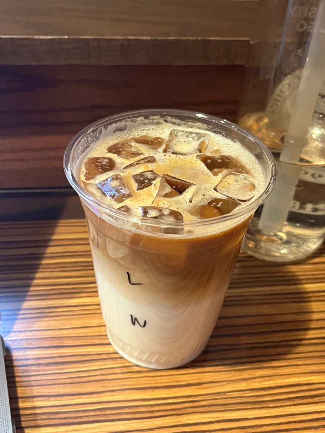 University of Chicago Coffee Review｜The Eternal Divinity School Latte