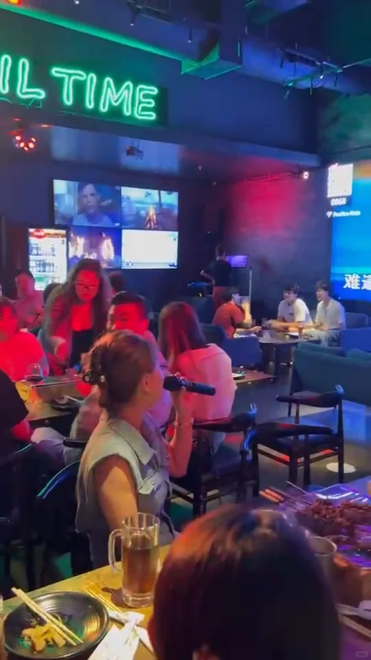 Blooming Flowers Music Bar & Grill