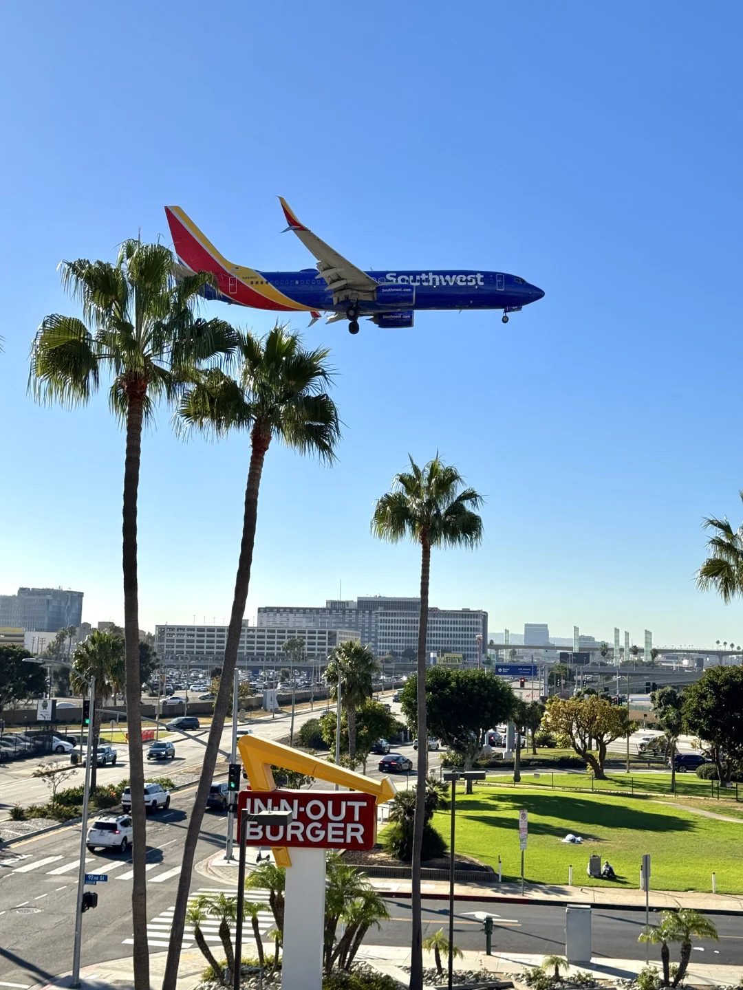 Los Angeles Airport's Viral Photo Spot 🛬