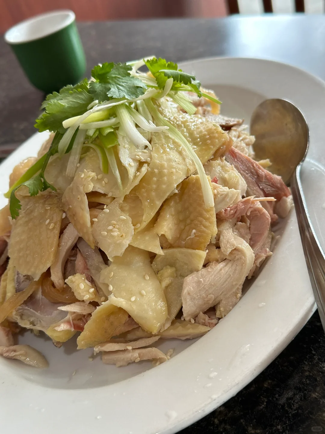 This hand-shredded chicken in Sacramento is so delicious 😋