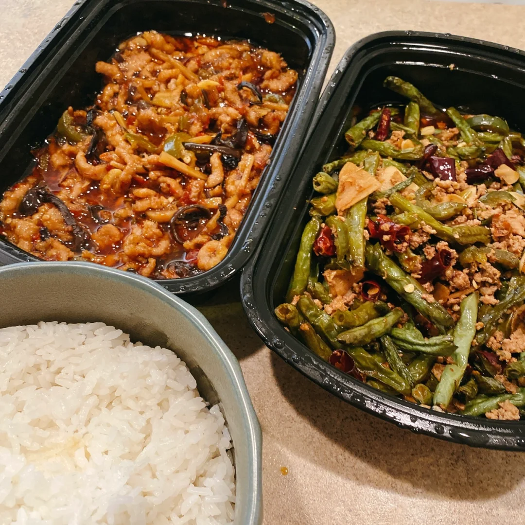 "Struggling International Student's Mealtime Chronicles | Sept. 17 & 18 | Another Takeout Day"
