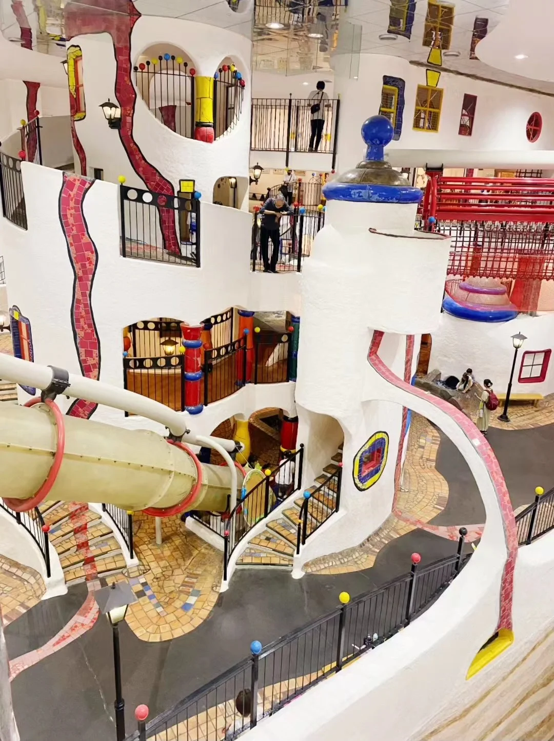 【Japan Family Fun】Osaka's Awesome Kids' Playland + Science Museum