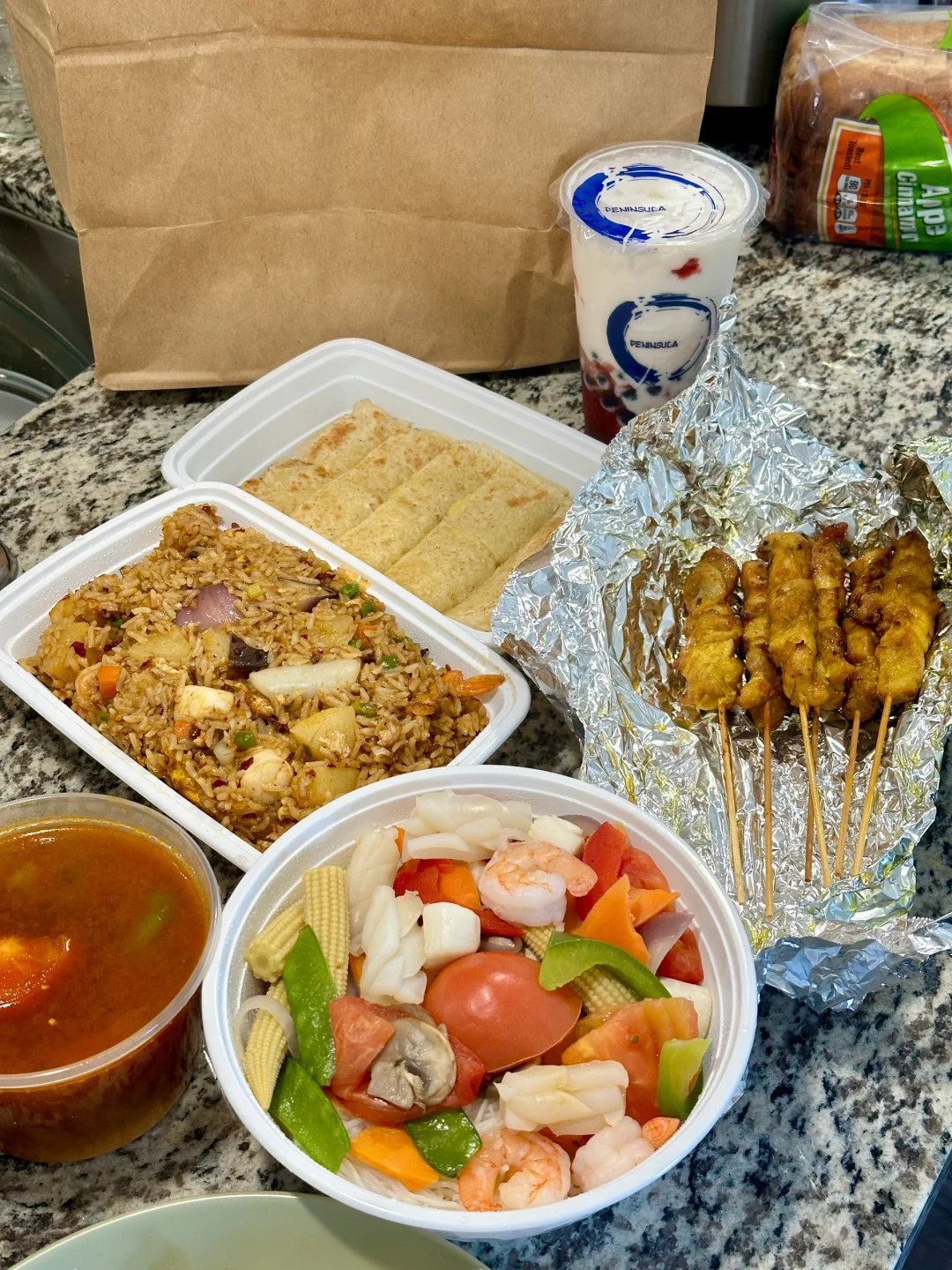 🇺🇸 Study Abroad | Minnesota Food Exploration | Banana Leaf House