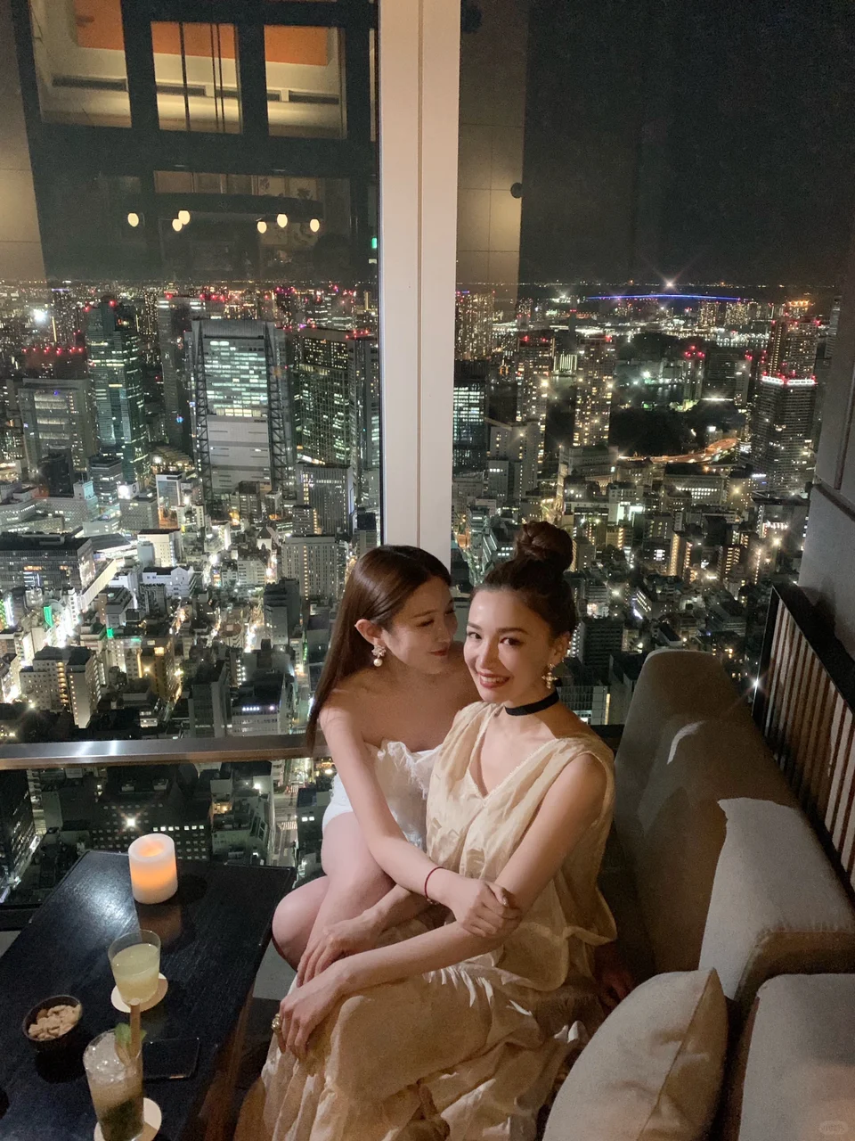 Tokyo Nightscape – The Perfect Spot for Nighttime Photos with Your BFF