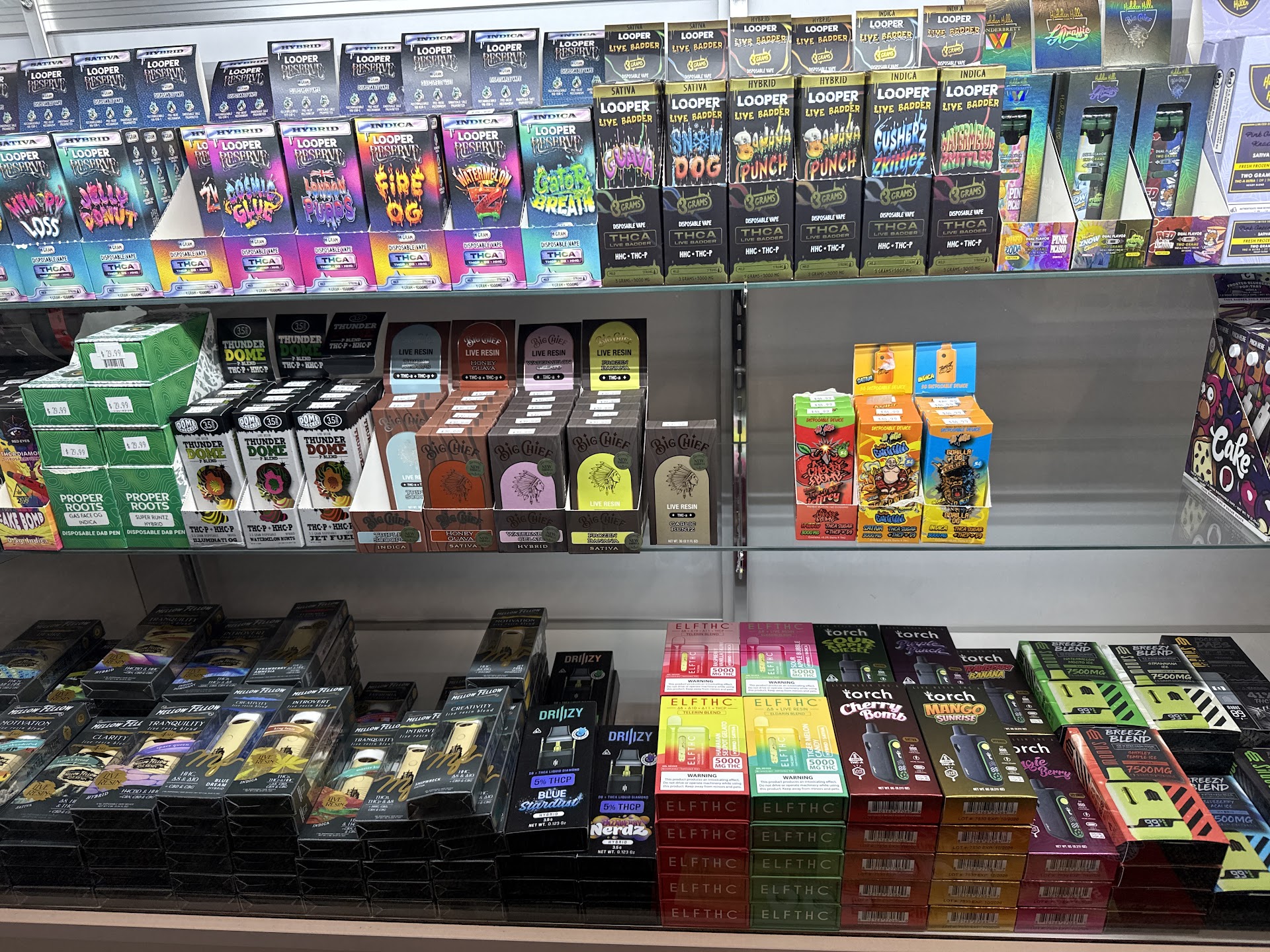 elf bar vape uk Trolls Vape & Smoke Fitchburg in Fitchburg, United States - reviews,open  hours,photo spots, things to do main image 0