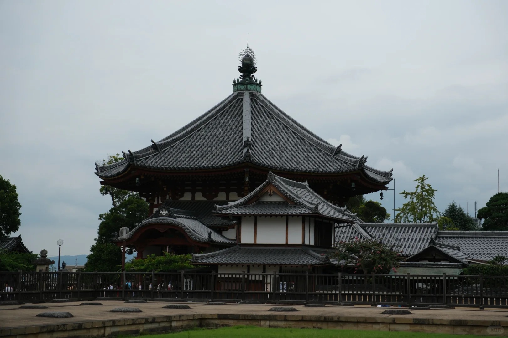 post_image