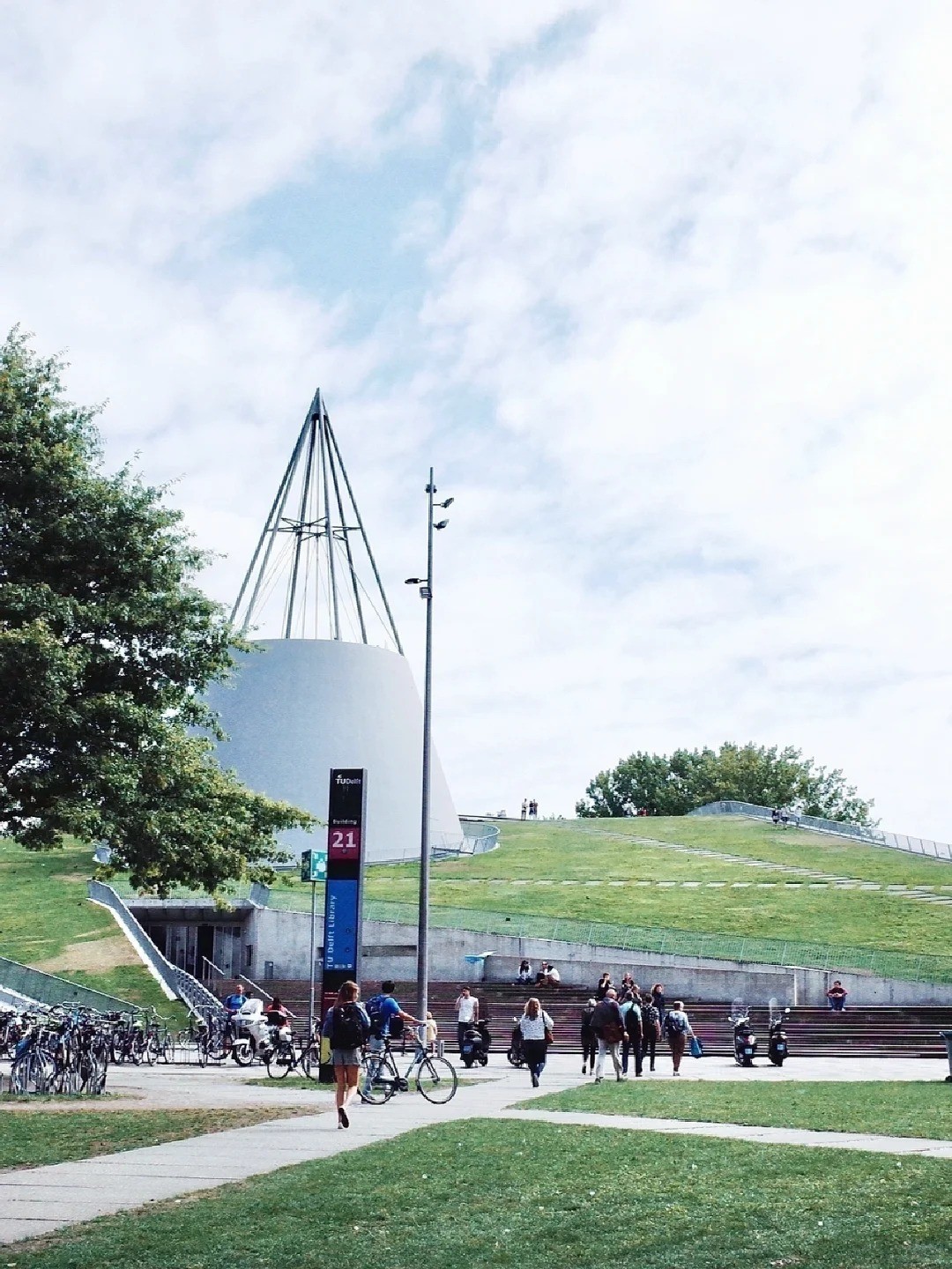 🇳🇱 Delft: Studying in a Historic Dutch Town with a Vibrant Student 