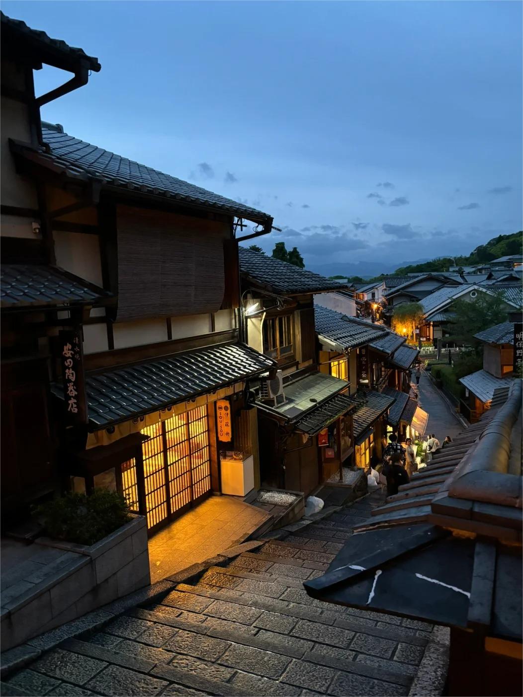 post_image