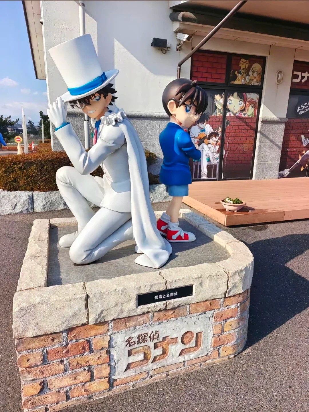 post_image