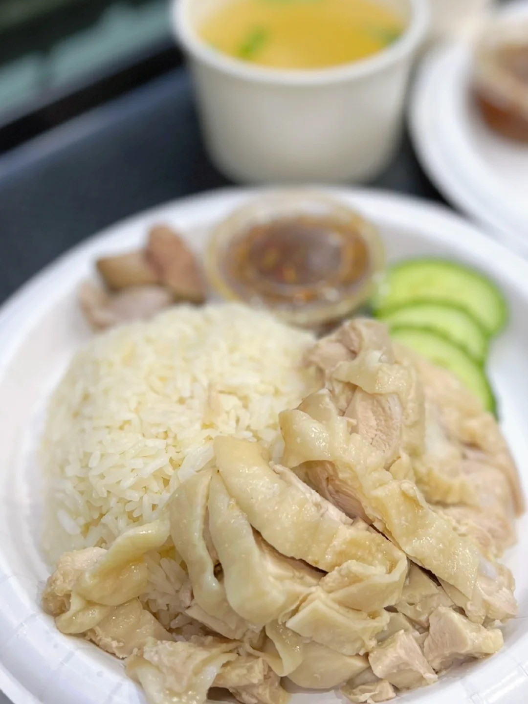 New York's Tasty Hainanese Chicken Rice Near NYU 🍔 by Miley Cyrus ...