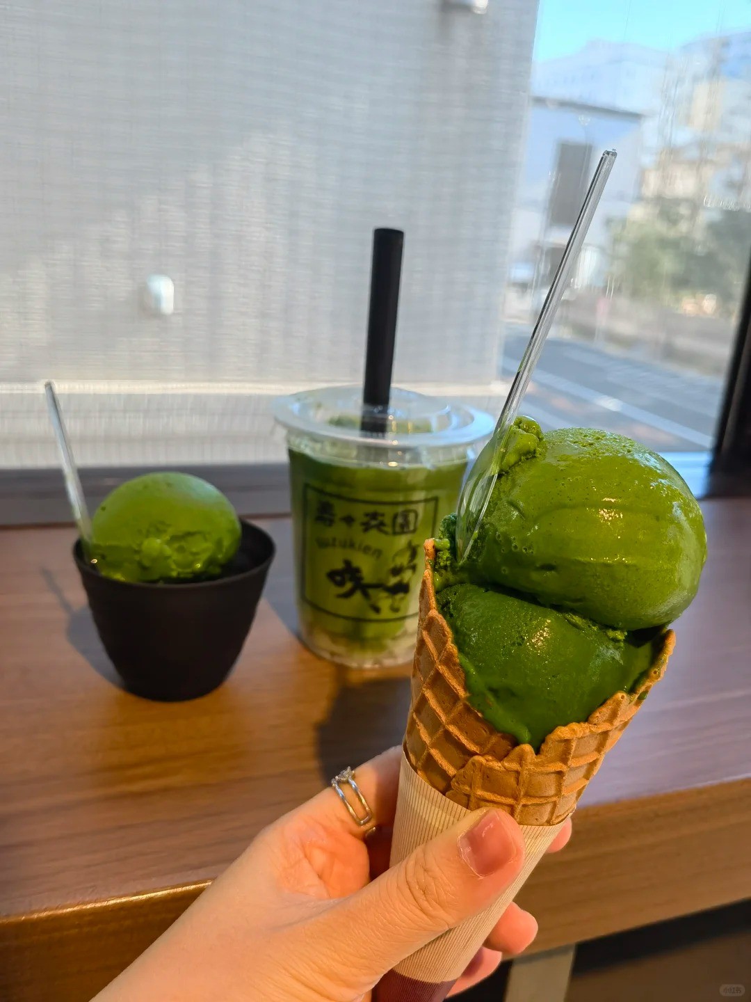 post_image