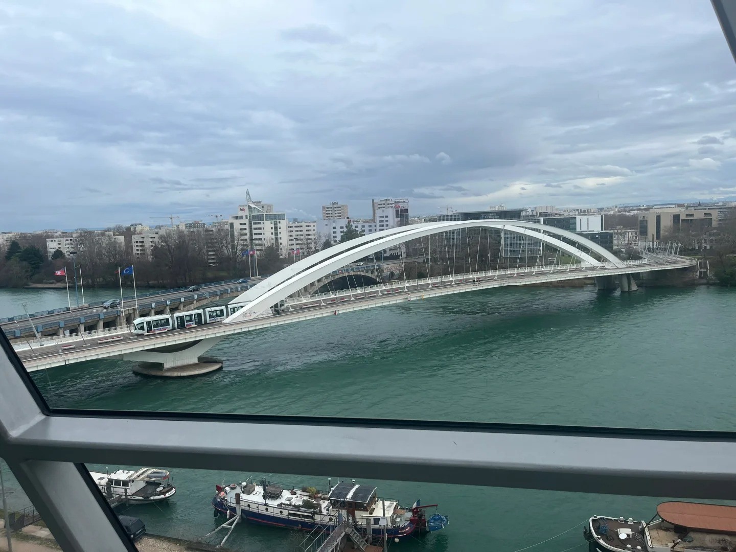 post_image
