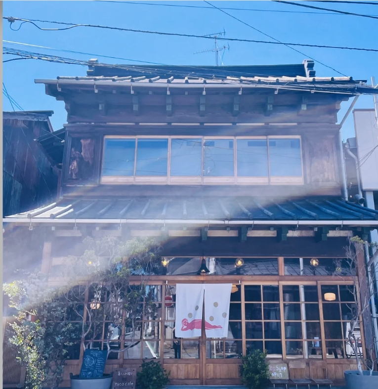 post_image