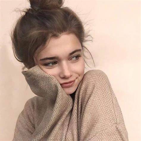Elowen Perry